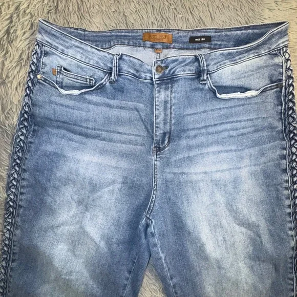 Judy Blue Wide Leg Cropped Jeans Women's 24W Light Wash Braided Detail High Rise - Picture 5 of 15